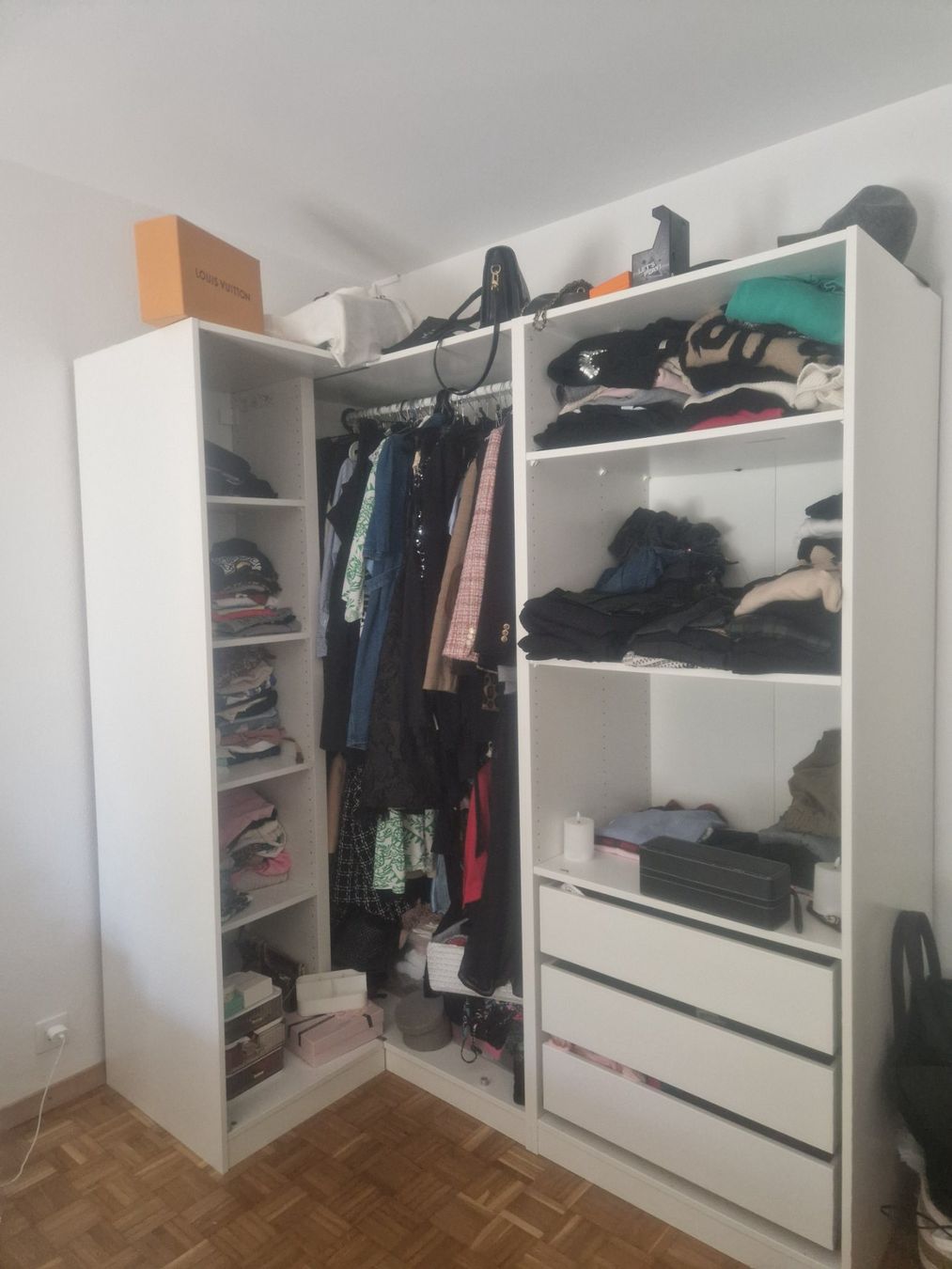 Ikea Armadi: Vend dressing neuf – Usato da Neuchâtel venduto da sma_wj9m