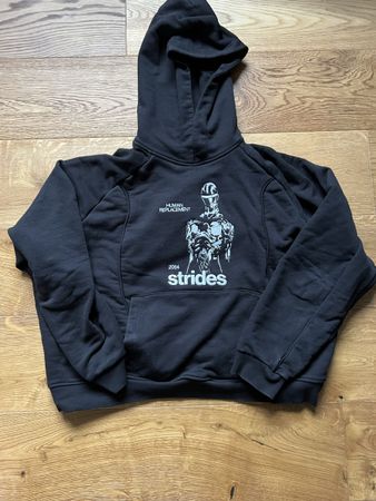 Pulli/ Sweatshirt Strides