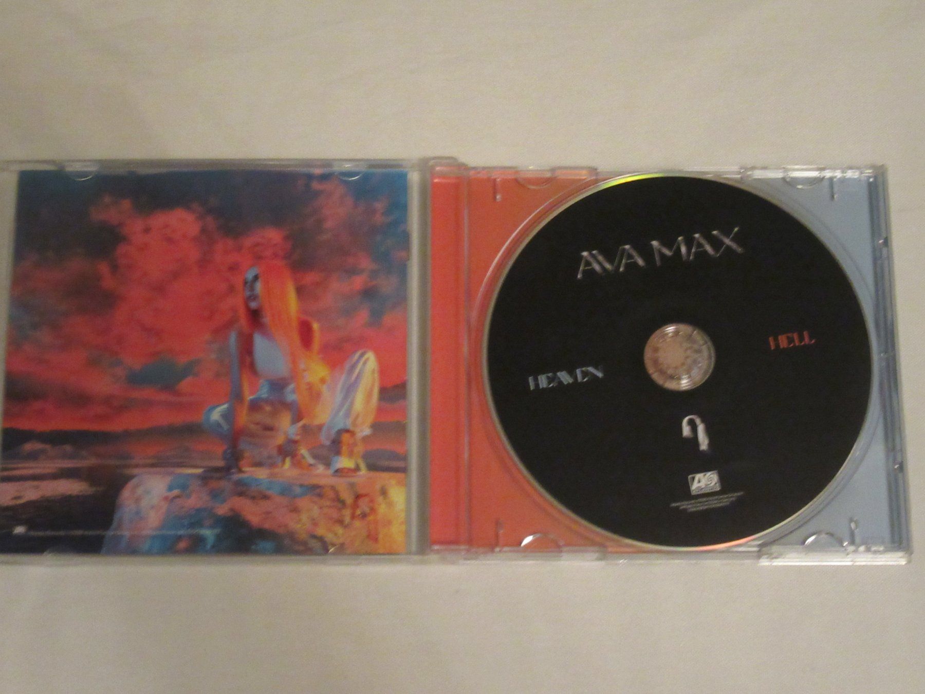 CDs: Audio CD Ava Max Heaven and Hell – Gebraucht aus Bern von Mariana7 2