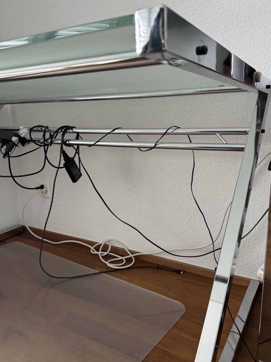 Scrivanie: Schreibtisch Glasplatte Chromgestell modern 1 CHF!!! – Usato da Fehraltorf venduto da oli_5cf6 2