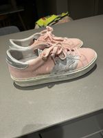 Golden Goose Sneakers