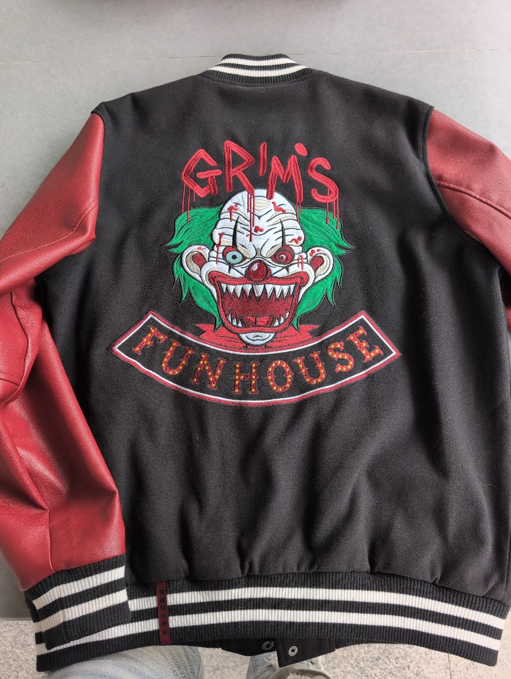 Giacche: Traumatica College Jacke XL – Nuovo (secondo la descrizione) da Waltenschwil venduto da Andy.Z01 5