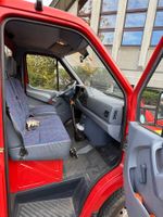 Mercedes-Benz 310 D mit Hebebühne