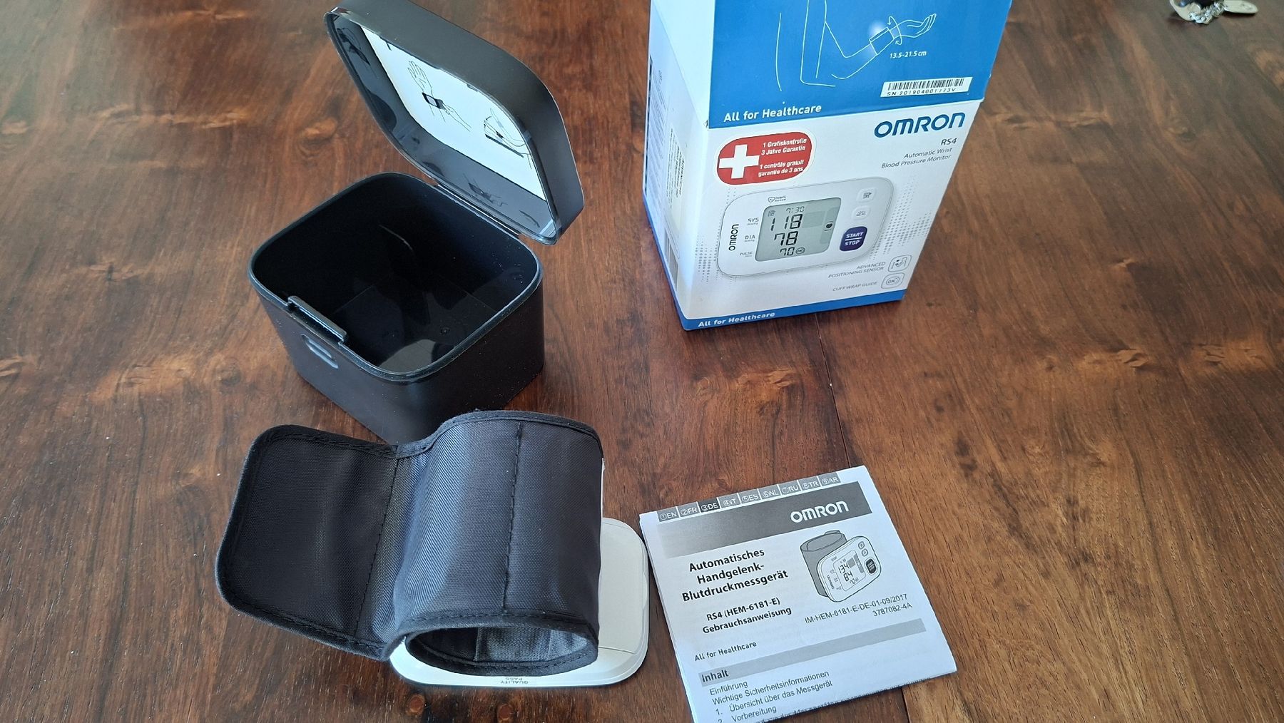 Omron Messen: Blutdruckmessgerät OMRON RS4 – Gebraucht aus Stäfa von Rampensau 3