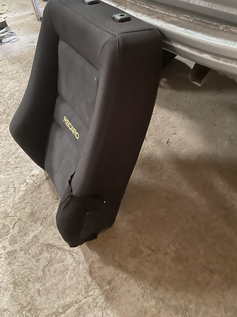 Recaro Sonstiges Fahrzeugzubehör: Recaro Sitz Rückenteil – Gebraucht aus Sax von 17u_lq8l 1