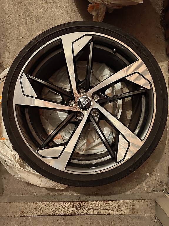 Pneus & Roues: Audi Sommersatz 20 Zoll  – D'occasion à zürich par Tonka21 2