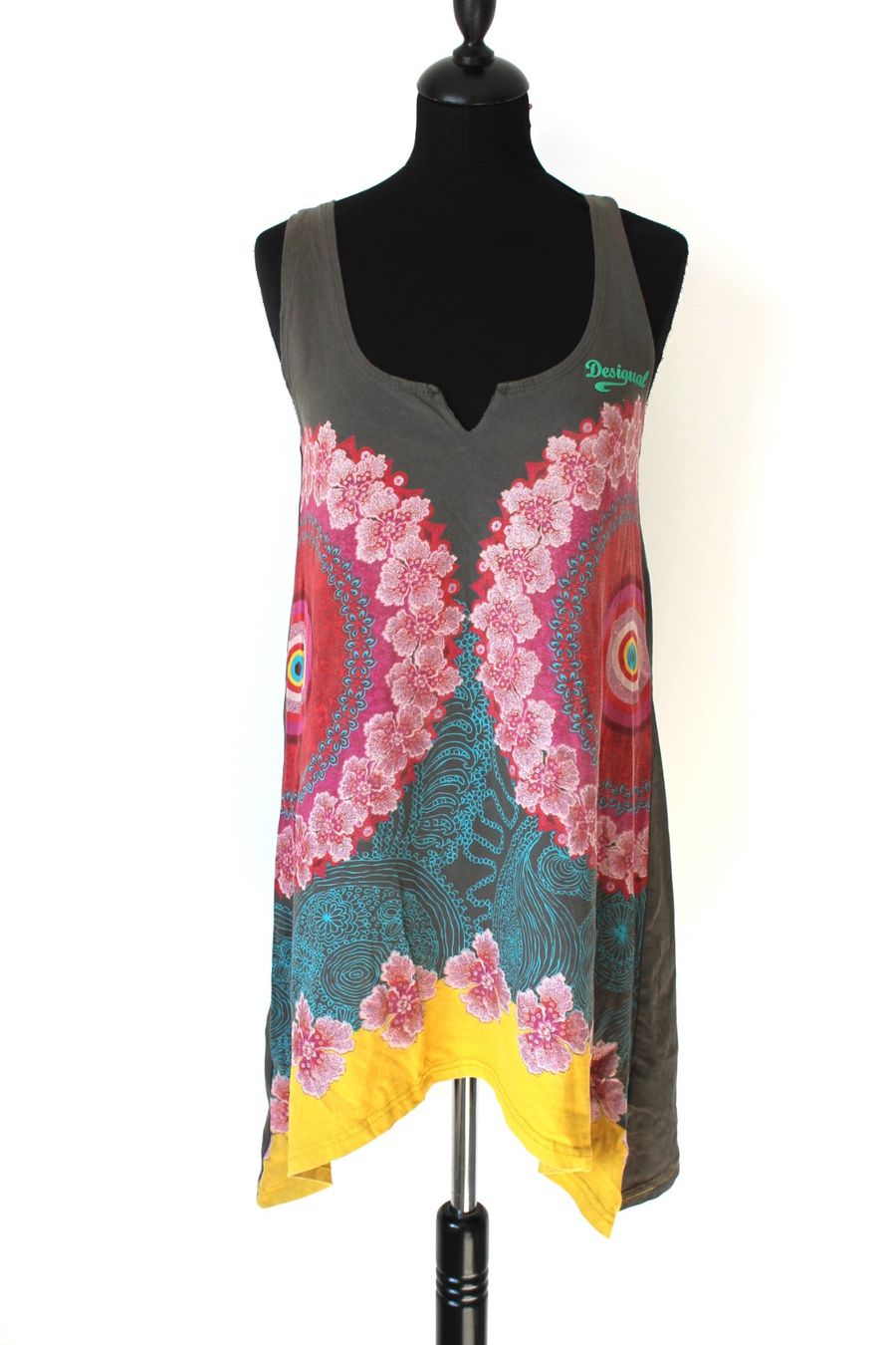 Desigual Tuniche: Tunique DESIGUAL taille L – Usato da Chez-le-Bart venduto da jasse