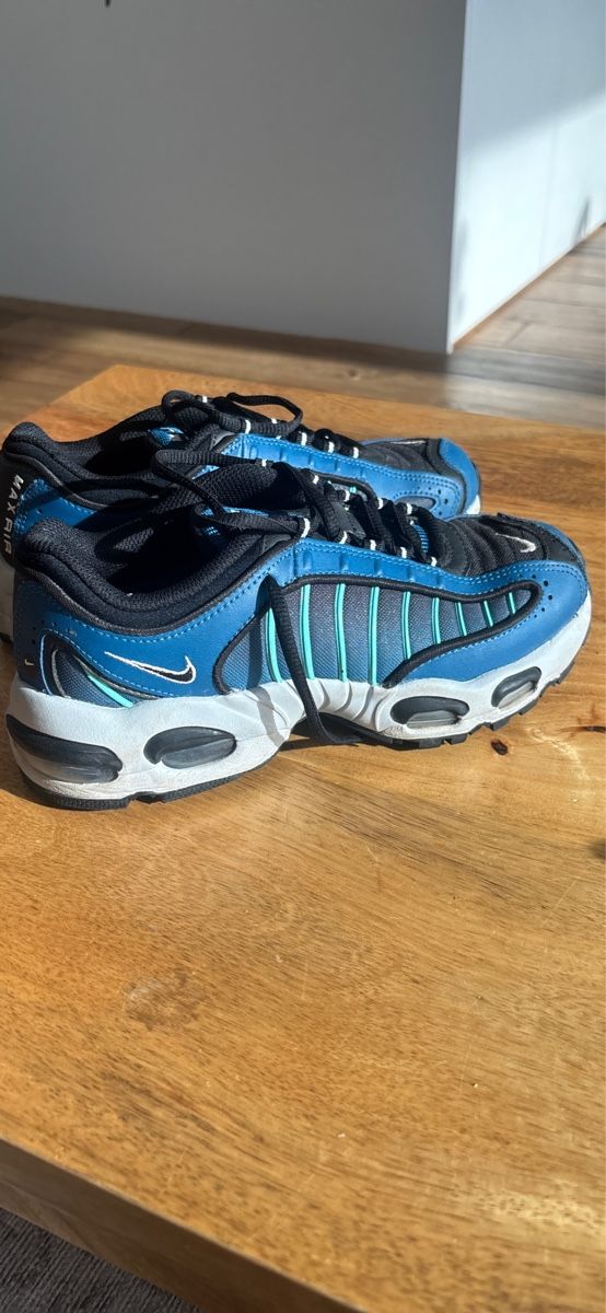 Nike Chaussures hommes: Nike Air Max – Neuf (Voir description) à Corbières par mel_yq25 2
