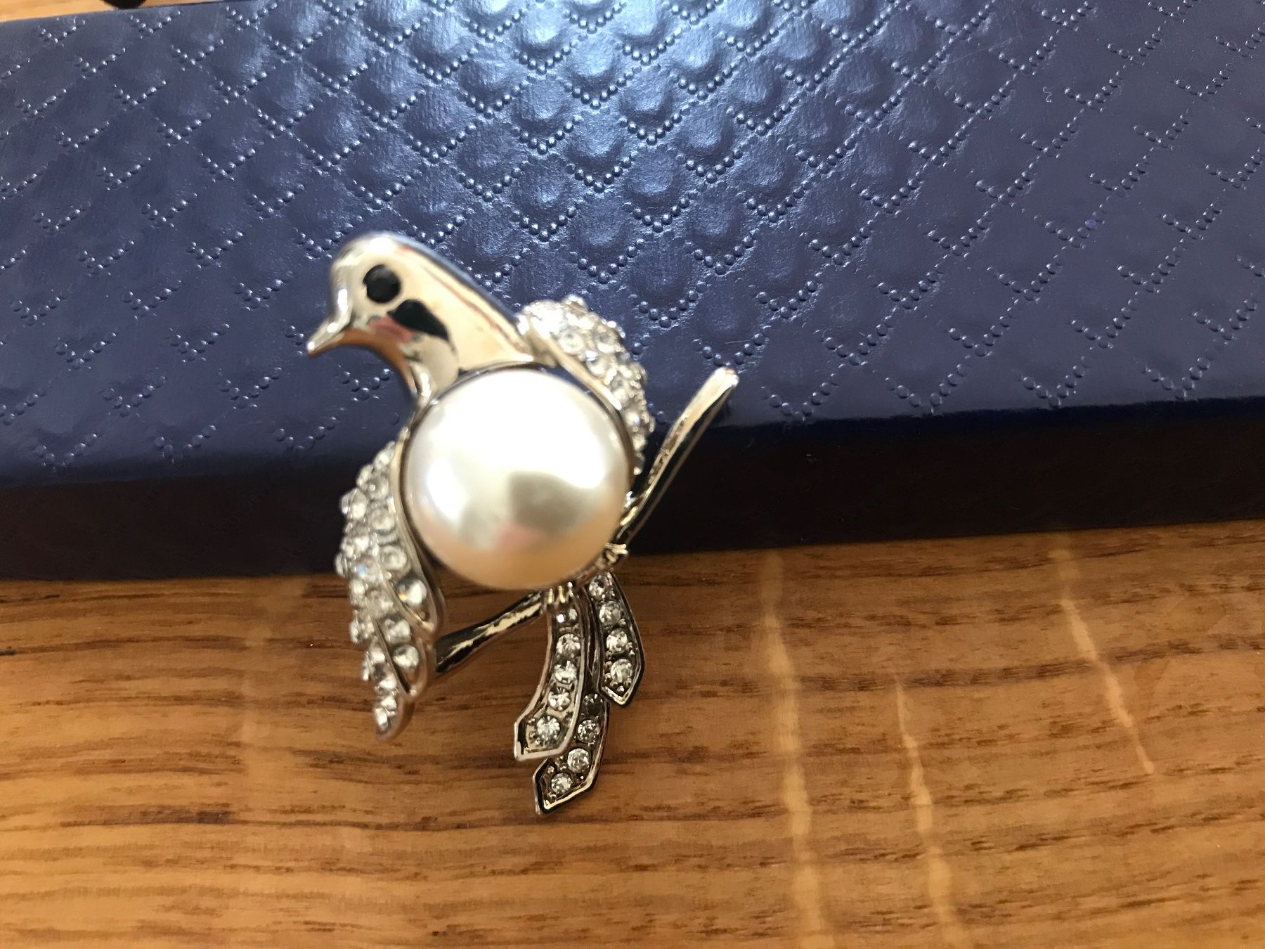 Spille & Fermagli: Vintage Vogel Brosche mit Perle und Strass-Steinen – Usato da Wettingen venduto da Andres54 1