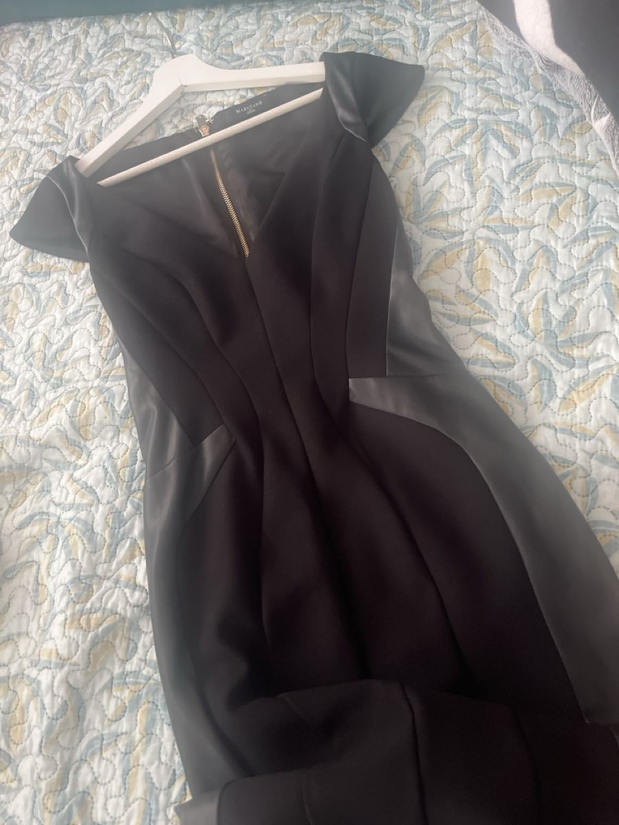 Guess Vestiti: Guess Marciano nuovo  – Nuovo (secondo la descrizione) da Etoy venduto da rom_r8cx 2