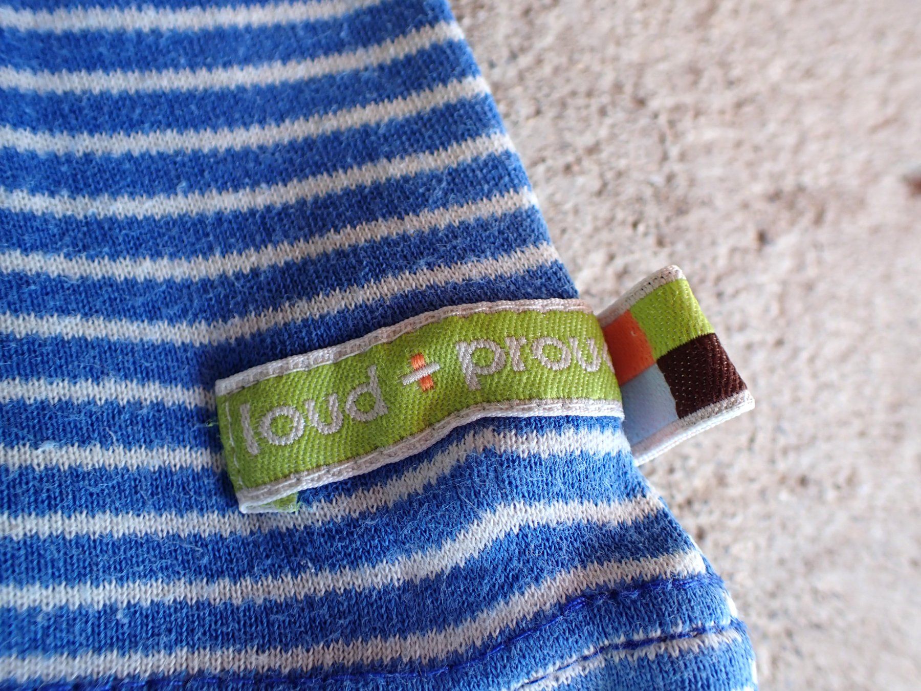 Maglioni & Felpe: Langarmshirt gestreift Loud+Proud Eule 122/128 BIO – Usato da Langnau i. E. venduto da chebsli 2