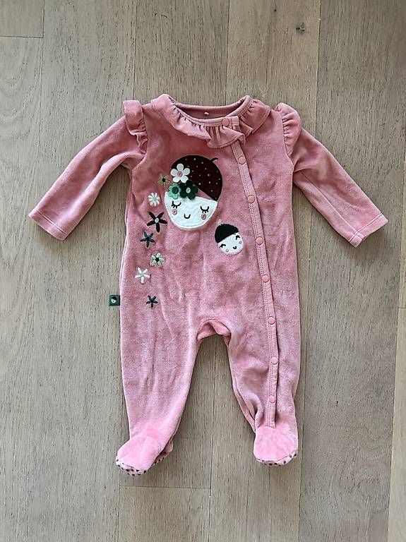 Pagliaccetti: Boboli Samtanzug Strampler Gr 0-3 Monate – Usato da Meilen venduto da JuliaFantasma