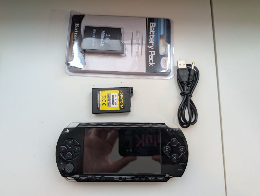 PSP 1004 con 2 batterie (Usato) a Lugano per CHF 59 – con consegna ...