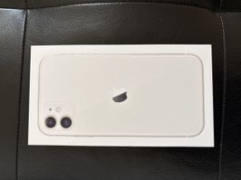 iPhone 11 White 128GB mit Zubehör