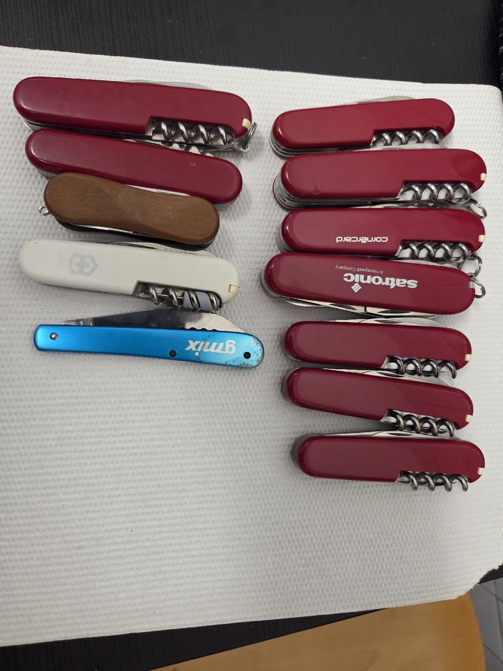Victorinox Coltelli tascabile: Konvolut Victorinox Taschenmesser  – Usato da Dietikon venduto da Allegra34 8