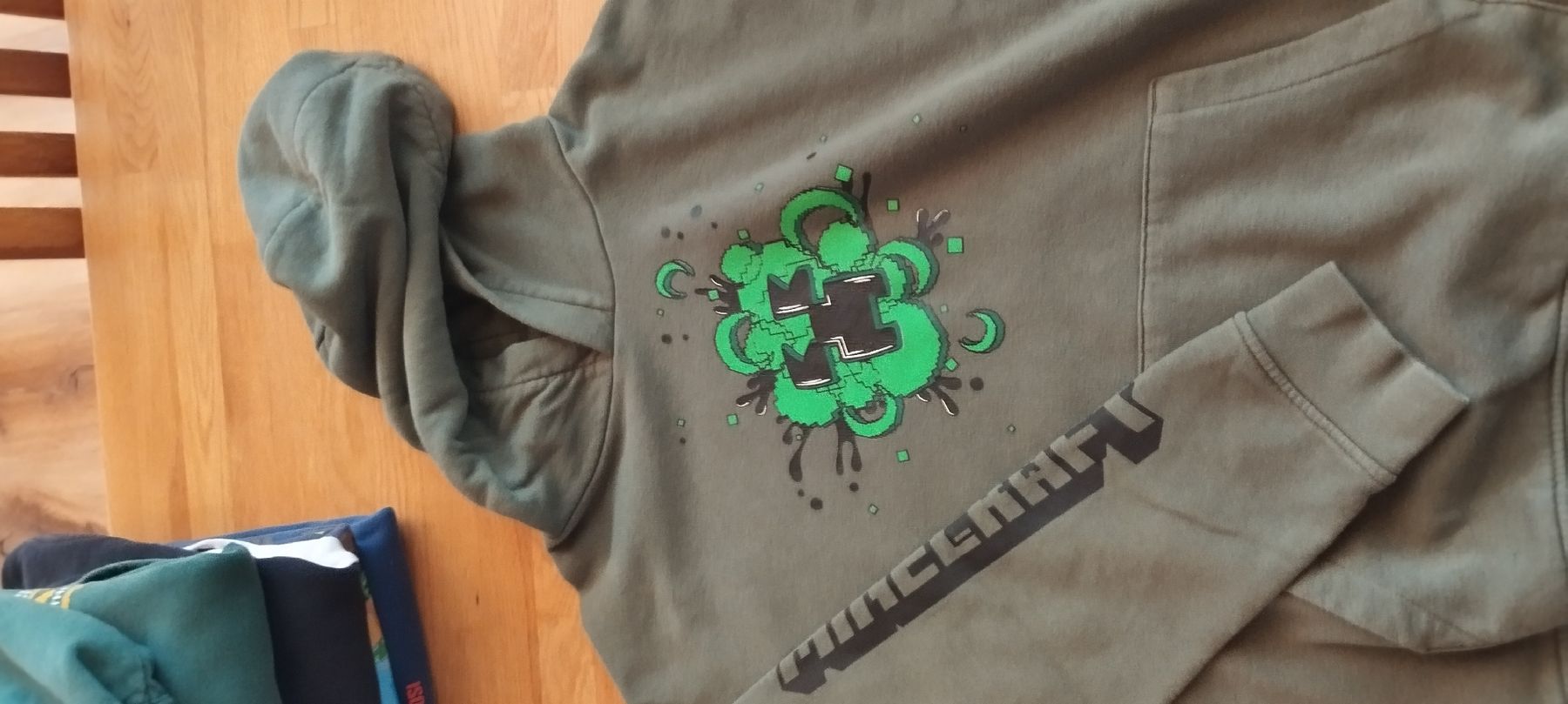 H&M Maglioni & Felpe: Kinder Sweatshirt Minecraft H&M 134/140 – Usato da Mörel venduto da MJoaoCosta 2
