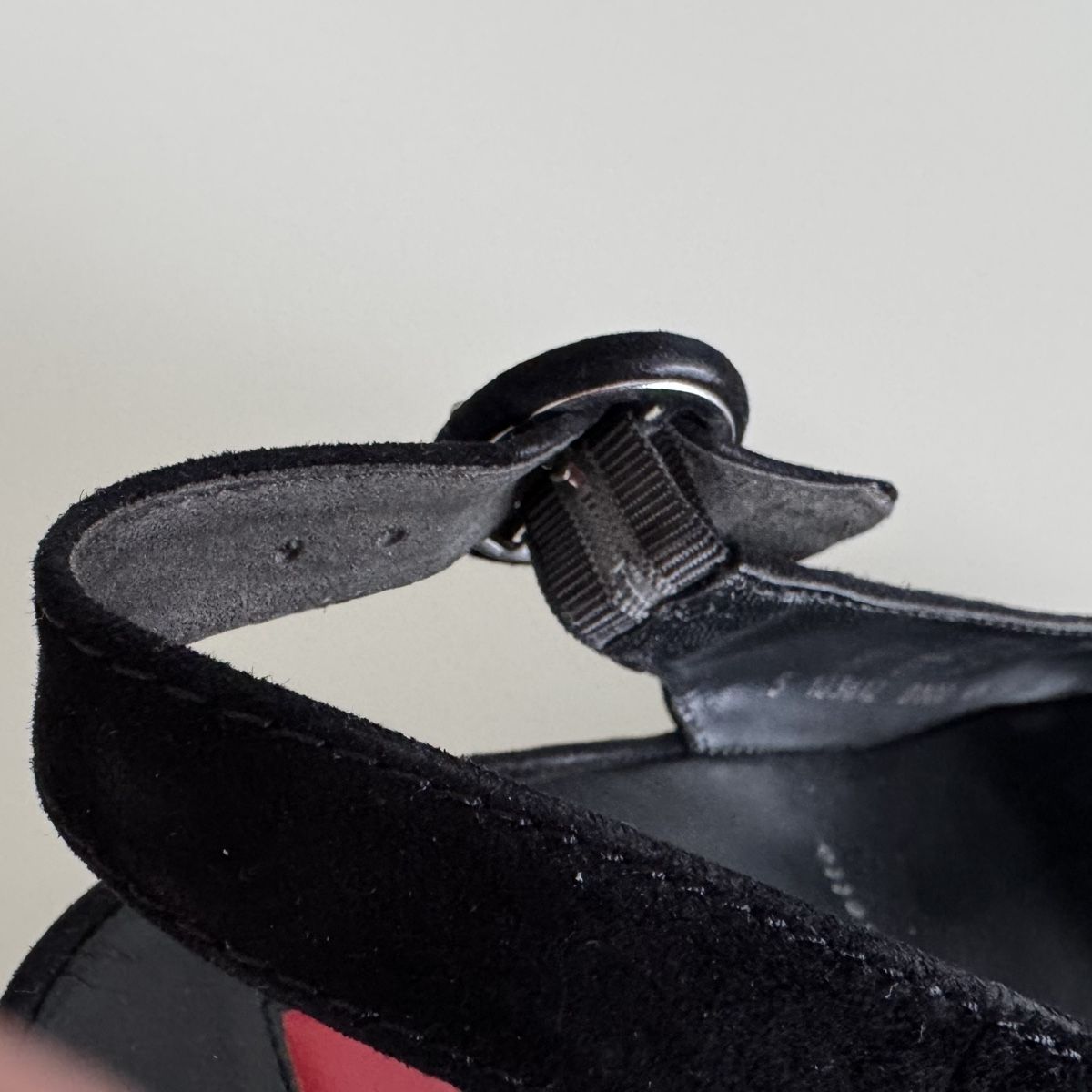 Högl Scarpe da donna: Högl Sandalen Schwarz, echtes Wildleder – Usato da Bülach venduto da Naples60 5