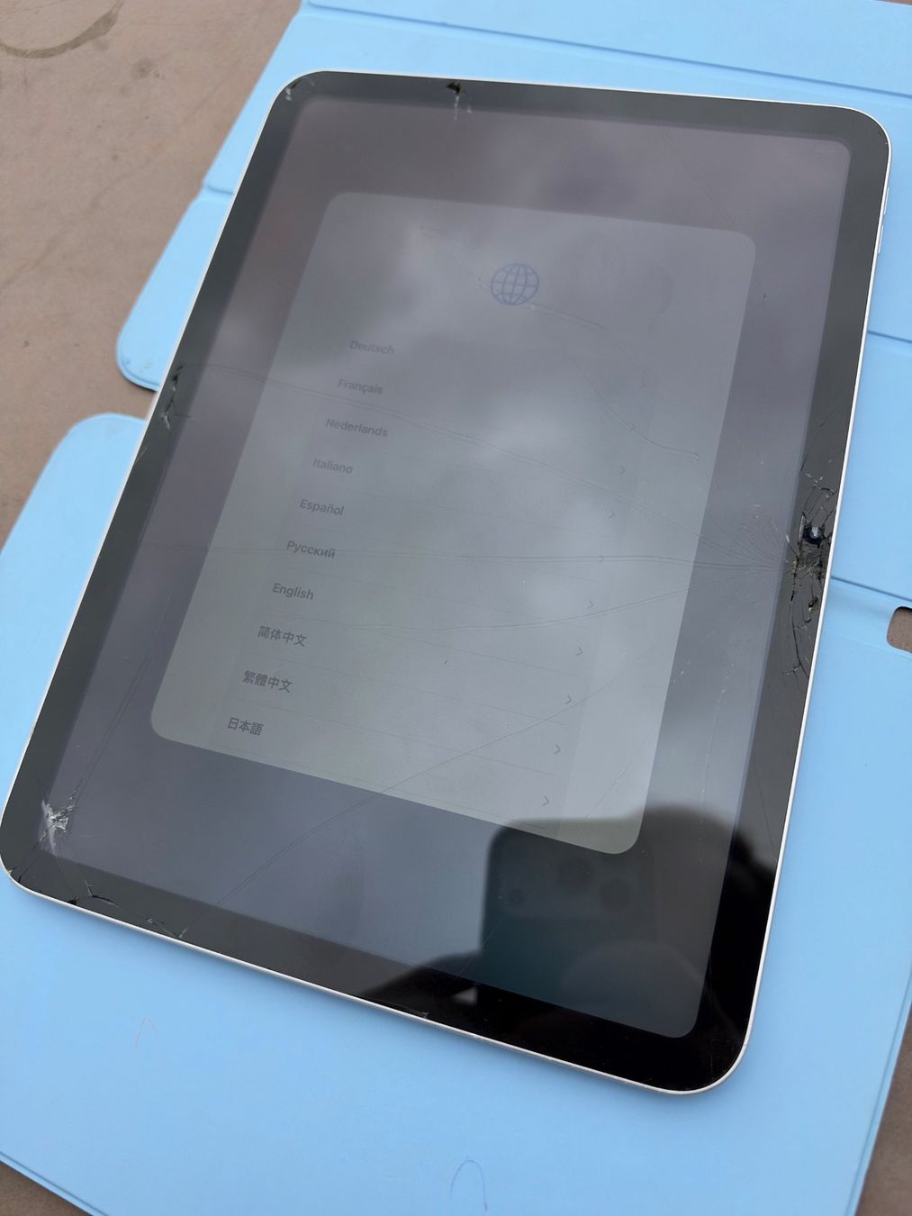 Apple Tablet PC: Apple iPad (A16) 2025 – Gebraucht aus Thalwil von LeCh1ffre 8