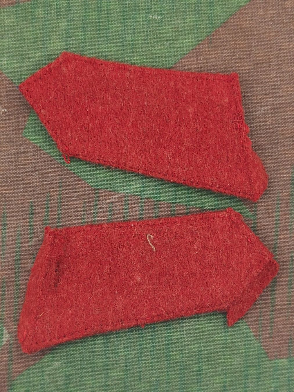 Schweizer Armee Placchette & Badge: Kragenpatten Ord. 1940 – Usato da Bauma venduto da SwissMilitaria