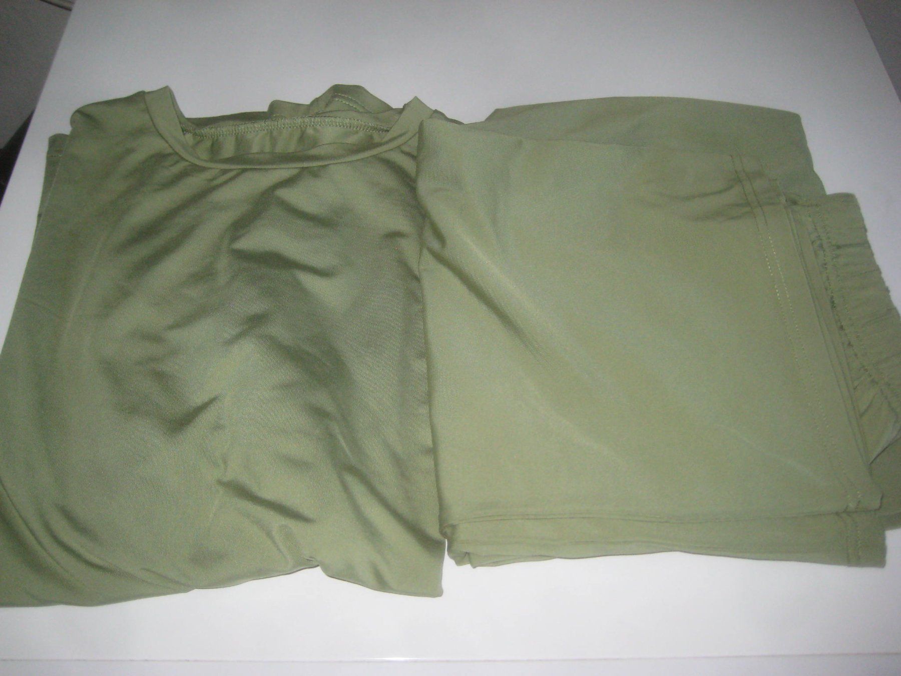 Kostüme: DAMEN  SET   HOSE MIT BLUSE – Gebraucht aus Uster von flocke1 3