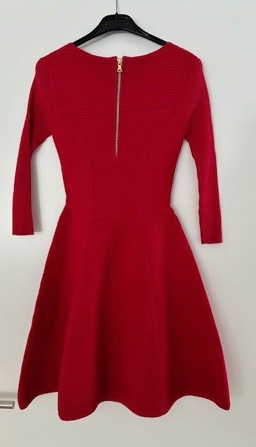 Vestiti: Knitted mini dress – Nuovo (secondo la descrizione) da Dallenwil venduto da ZD2019 1