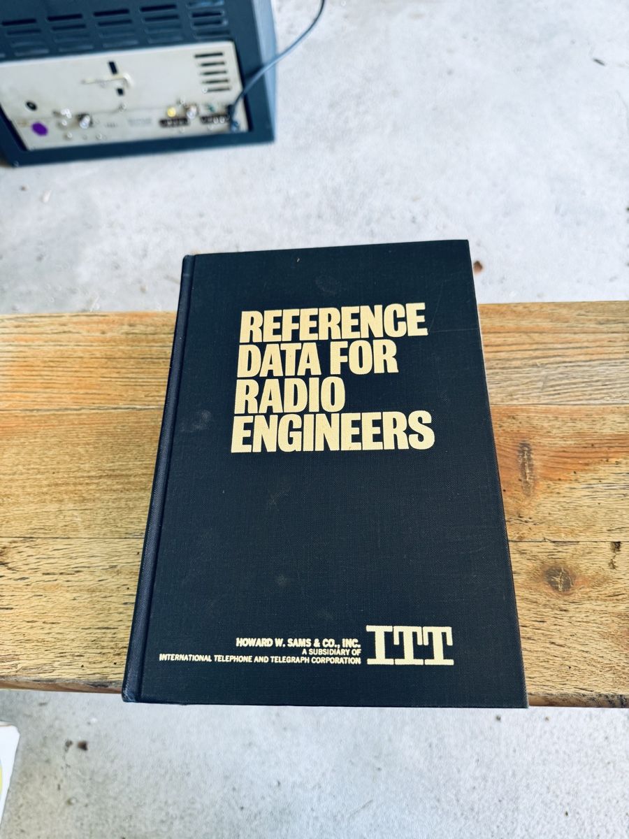 Funktechnik: Buch Reference Data For Radio Engineers – Gebraucht aus Sternenberg von Mcfraui