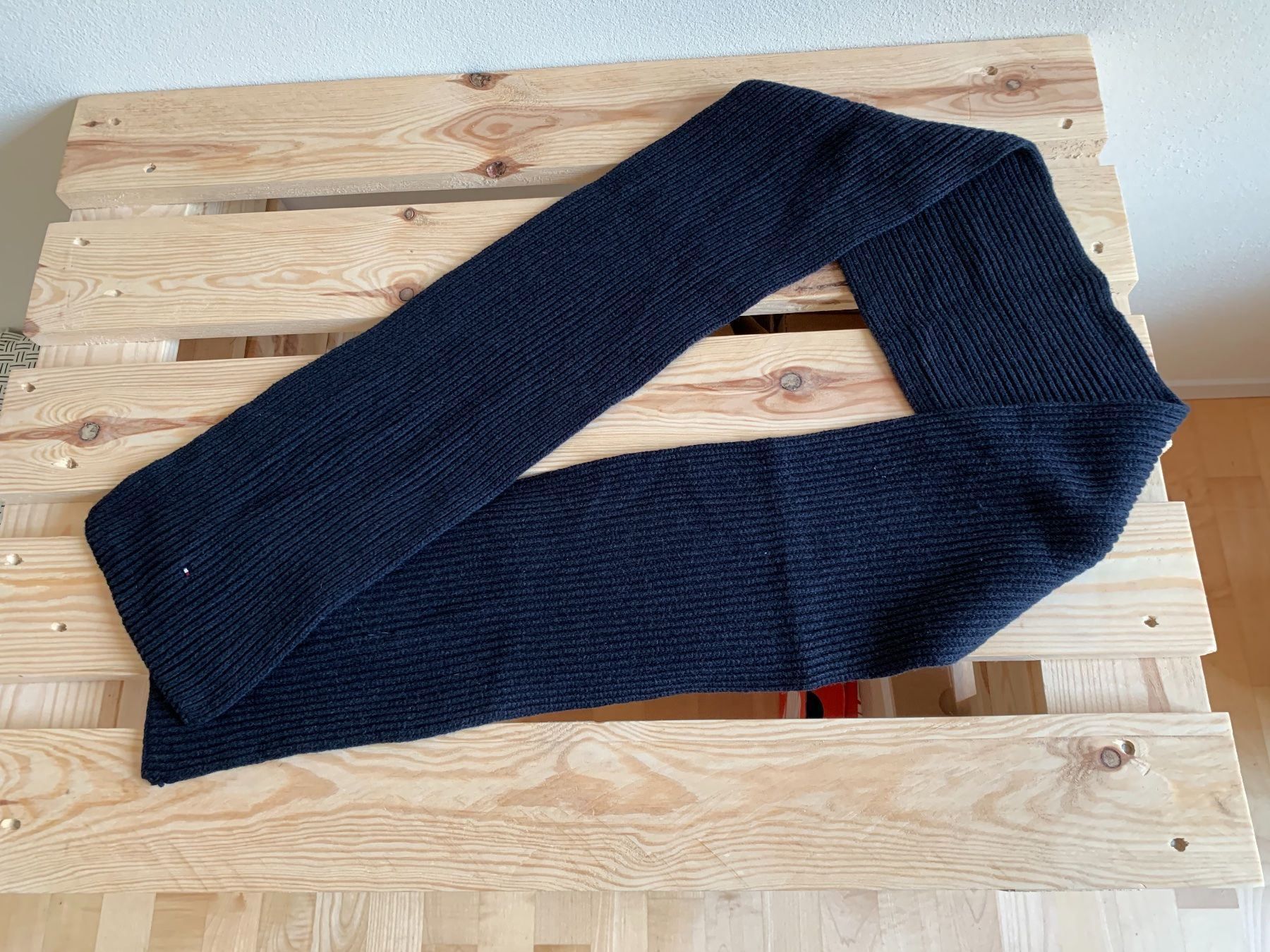 Tommy Hilfiger Foulards & écharpes: Schal Tommy Hilfiger – D'occasion à Winterberg ZH par vanilleinspiration 2