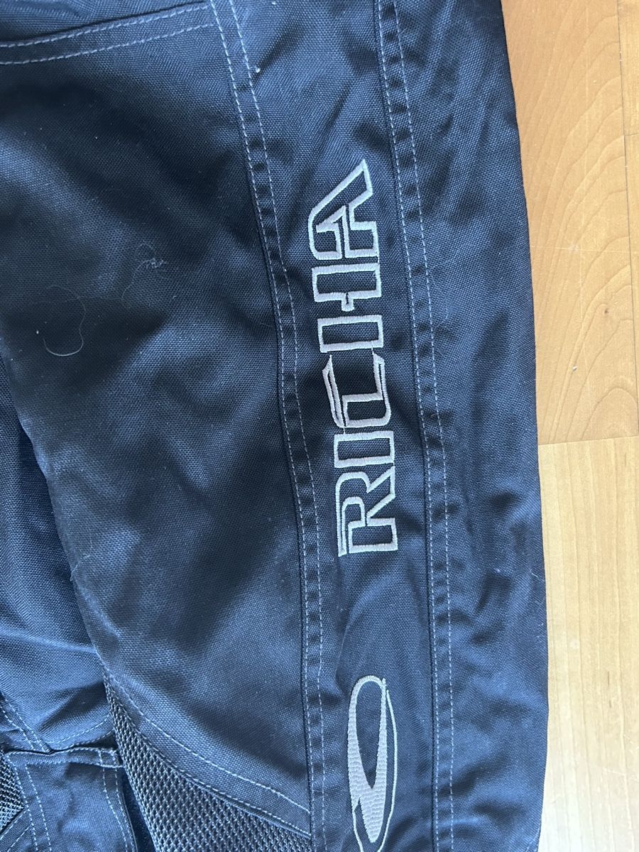 Pantaloni: Motorradhose Richa schwarz Grösse LM mit CE Protektion – Usato da Kirchdorf BE venduto da Stella130 1