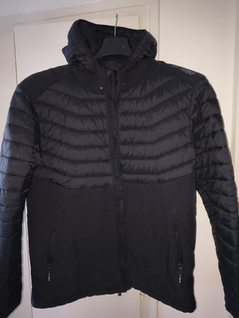 veste L BIGTRUMP AVEC CAPUCHON bon état général 
