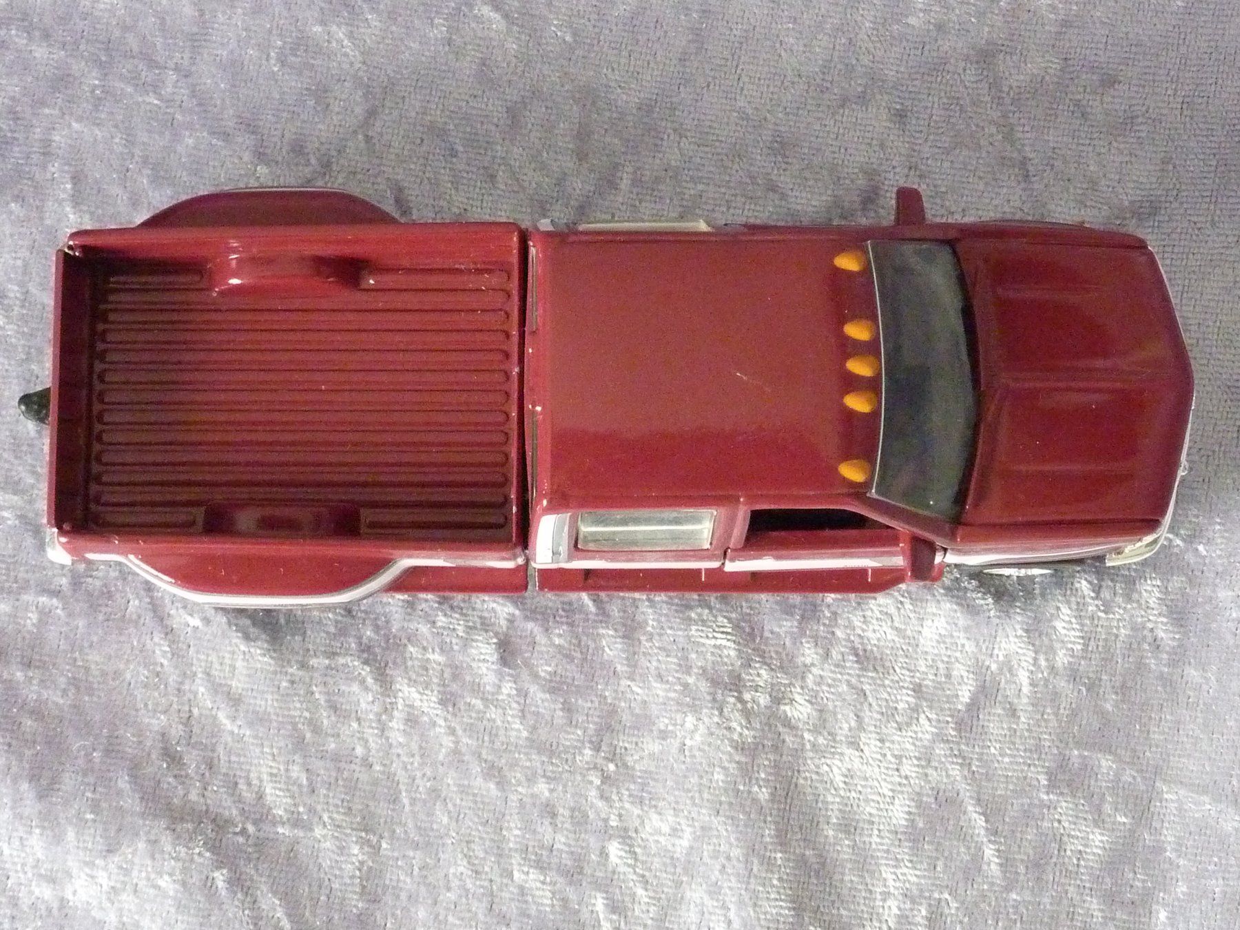 Chevrolet Modellini d'auto: Chevrolet Silverado Dually – Usato da Dürrenäsch venduto da modellautos4you 5