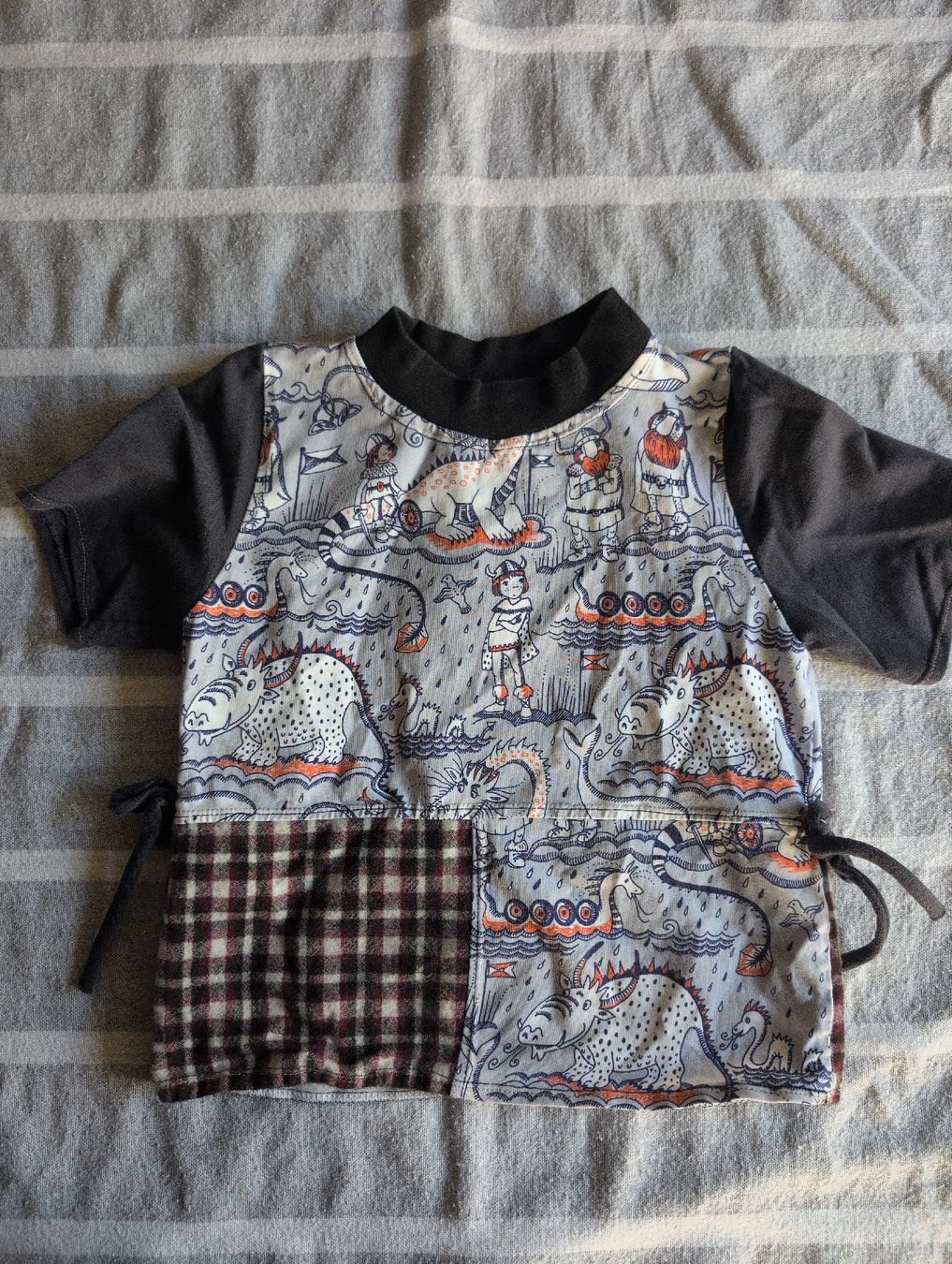 Lotti & Set di vestiti: Oberteile Set Grösse 110/116 – Usato da Neuhausen venduto da Bluesewingneedle 2