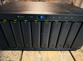 Synology DS2015xs NAS inkl. 8× 6 TB Festplatten  48 TB