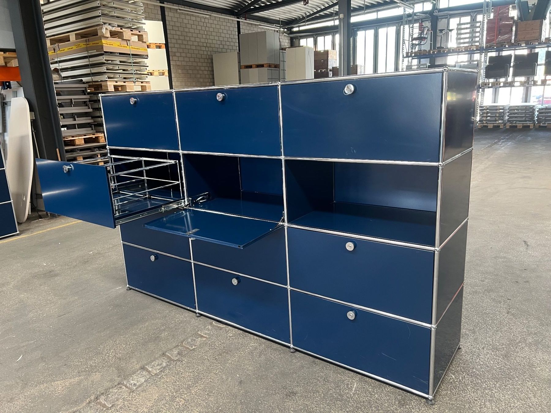 USM Scaffali: USM Haller Highboard 3x4 in blau – Usato da Wangen an der Aare venduto da TBYN 3