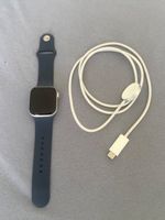 Apple Watch • Series 10 • 42 MM (blau, silber)