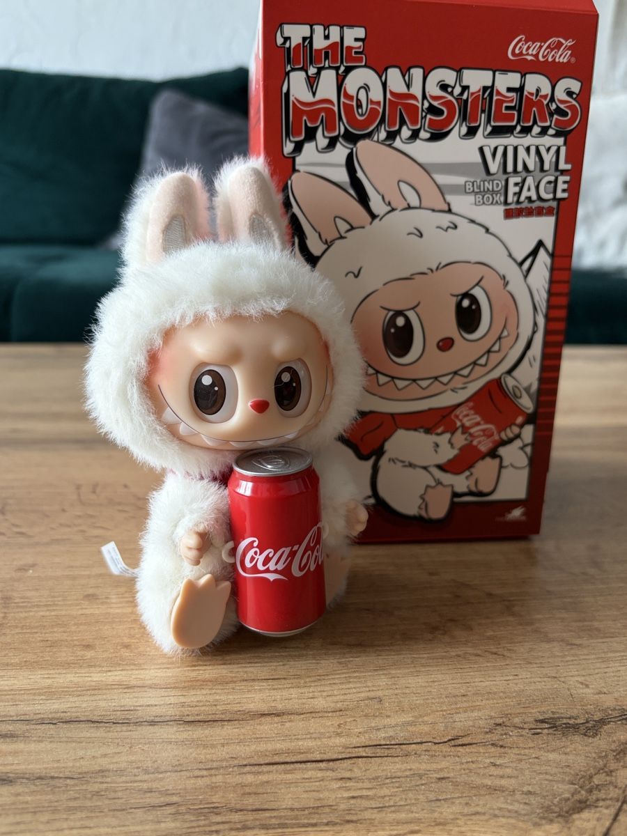 Pop Mart Statuette: POP MART The Monsters Labubu x Coca Cola – Nuovo (secondo la descrizione) da Wetzikon ZH venduto da Kleeblume