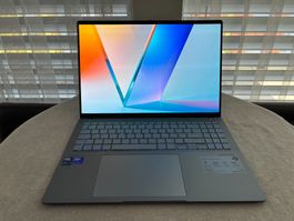 ASUS ViVoBook S 16“ OLED, Ultra i7 255H/16 /512 GB, noch neu
