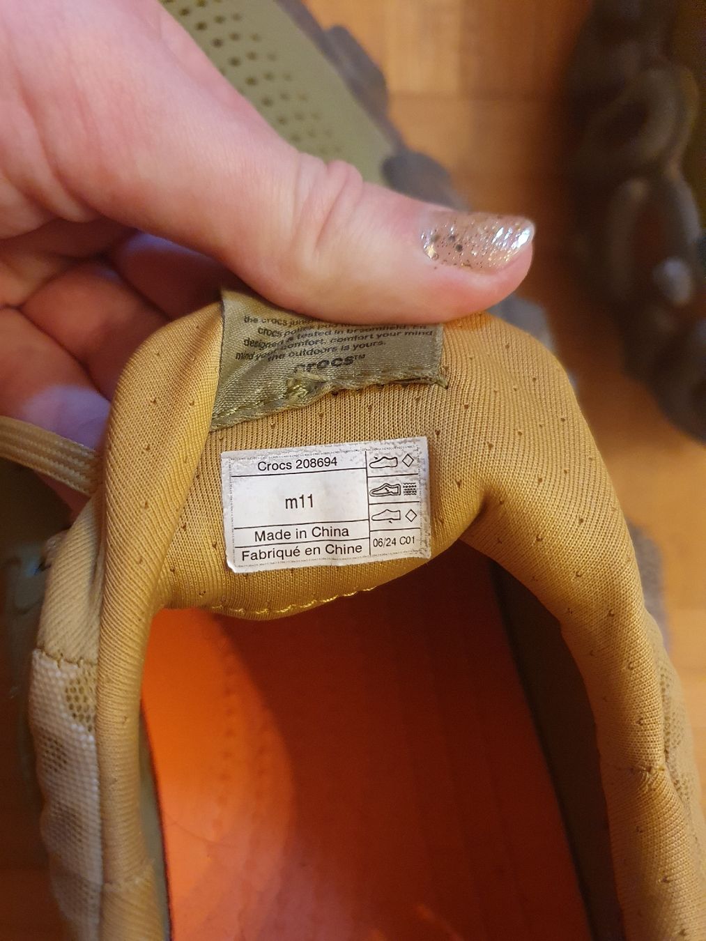 Crocs Scarpe da uomo: Crocs: salehebembury x juniper - Grösse 45 – Nuovo (secondo la descrizione) da Sennhof (Winterthur) venduto da Lexaagirl 1