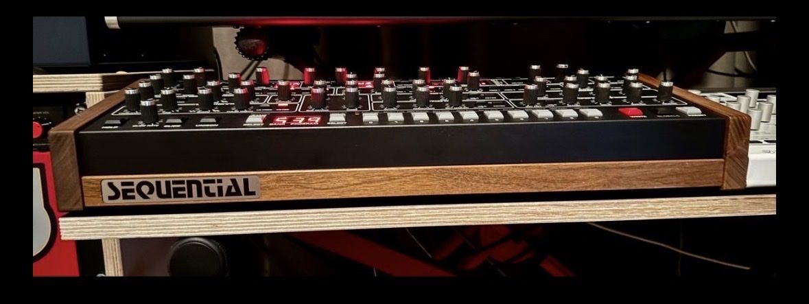 Sequential Musikinstrumente: Sequential Prophet 6 Desktop Synthesizer – Gebraucht aus Zürich von 1cut2 2