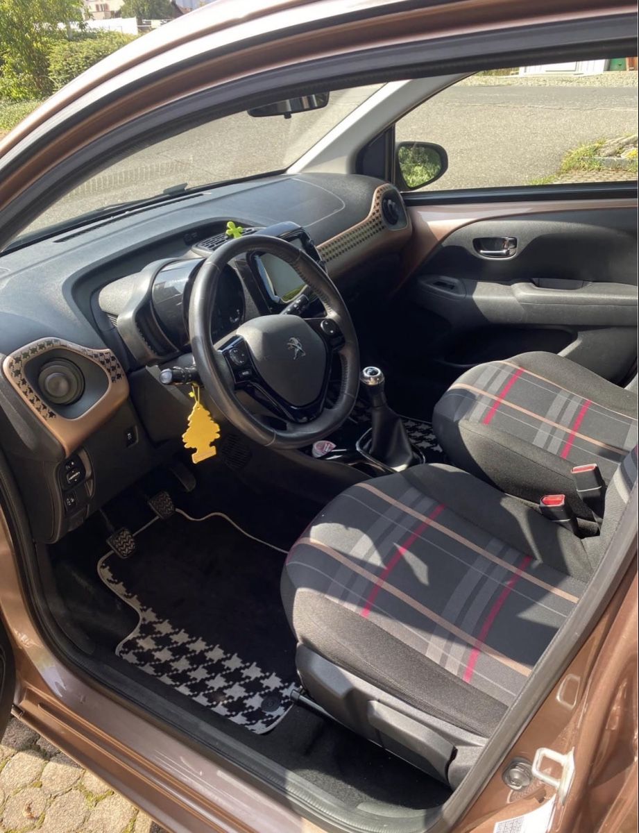 Peugeot Automobili: Peugeot 108 – Usato da Reinach AG venduto da gjo.bzh 4