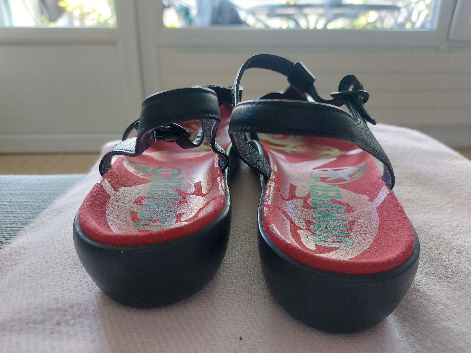 Camper Scarpe da donna: Schwarze Camper Sandalen, Grösse 40 – Usato da Thun venduto da Alexanna 2
