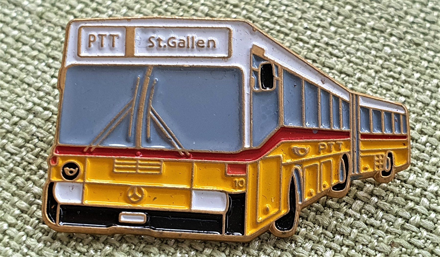 Mercedes-Benz Placchette & Badge: O659 - Pin Die Post PTT Postauto St. Gallen – Usato da Reinach BL venduto da Boston-Verkauf
