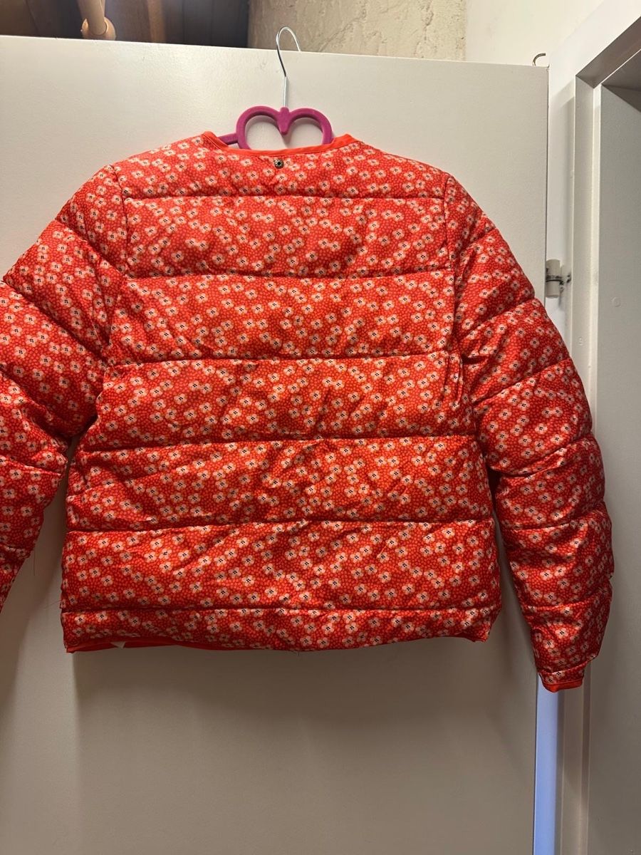 Du Pareil au Même Giacche & Cappotti: Steppjacke Rot mit Blumenmuster Grösse 152 – Usato da Brüttisellen venduto da nat_5622 1