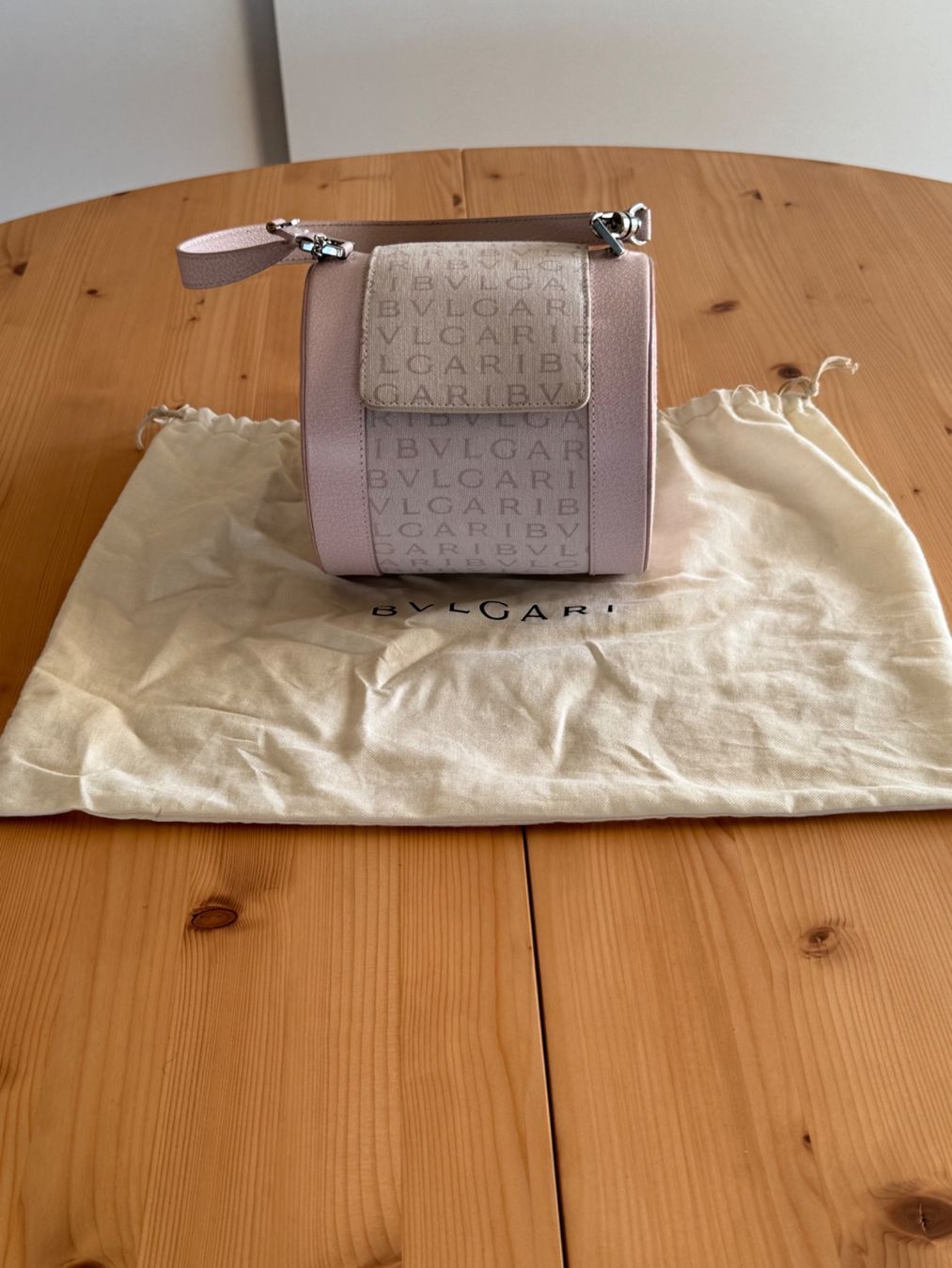 Bulgari Borse da donna: Bulgari Round Handbag Zero One rosa – Usato da Thun venduto da kth_ng29 1