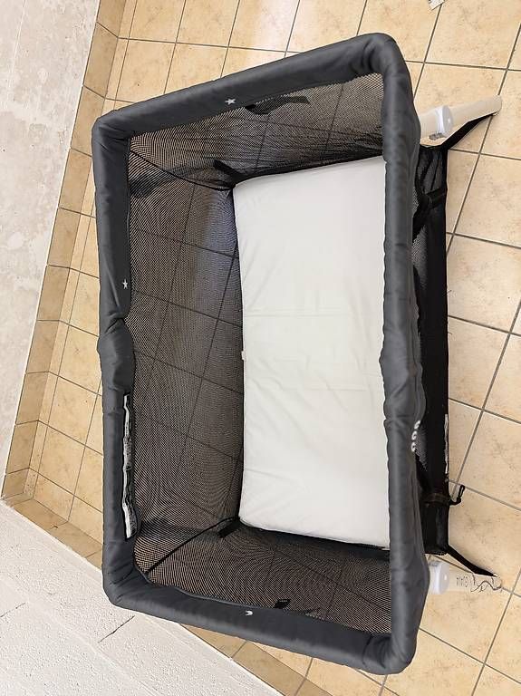 Lits: Lit voyage sac à dos - travel cot – D'occasion à Morges par salamat78 2