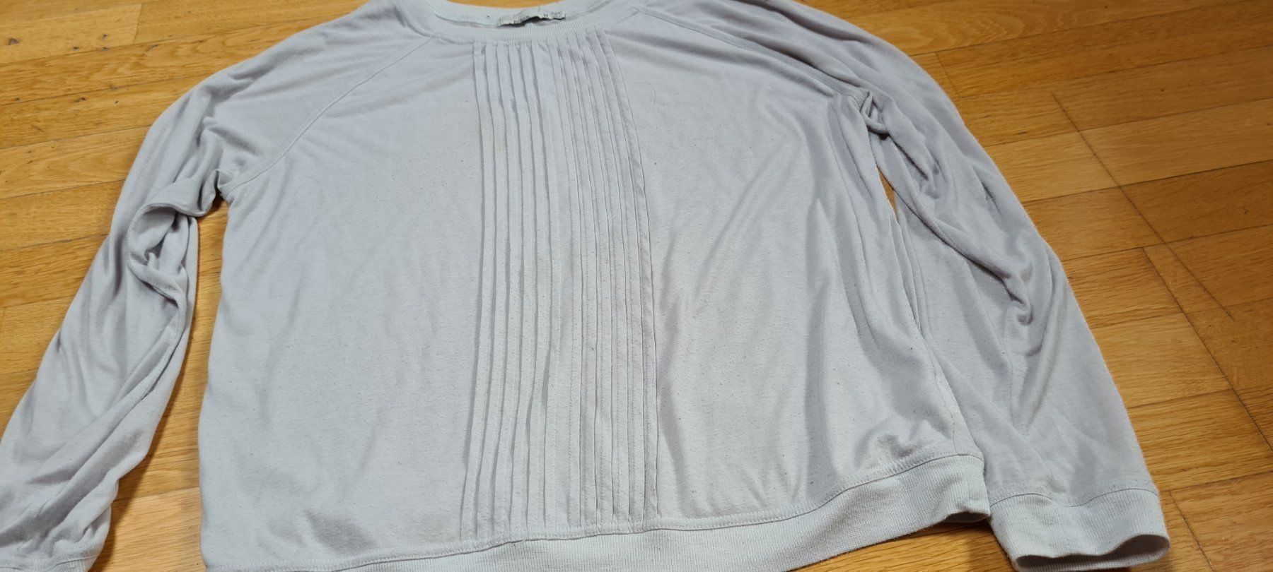 Lotti di vestiti: Super Set Hose mit bluse+ 1 Teil gratis – Usato da Ferden venduto da jemyce 7
