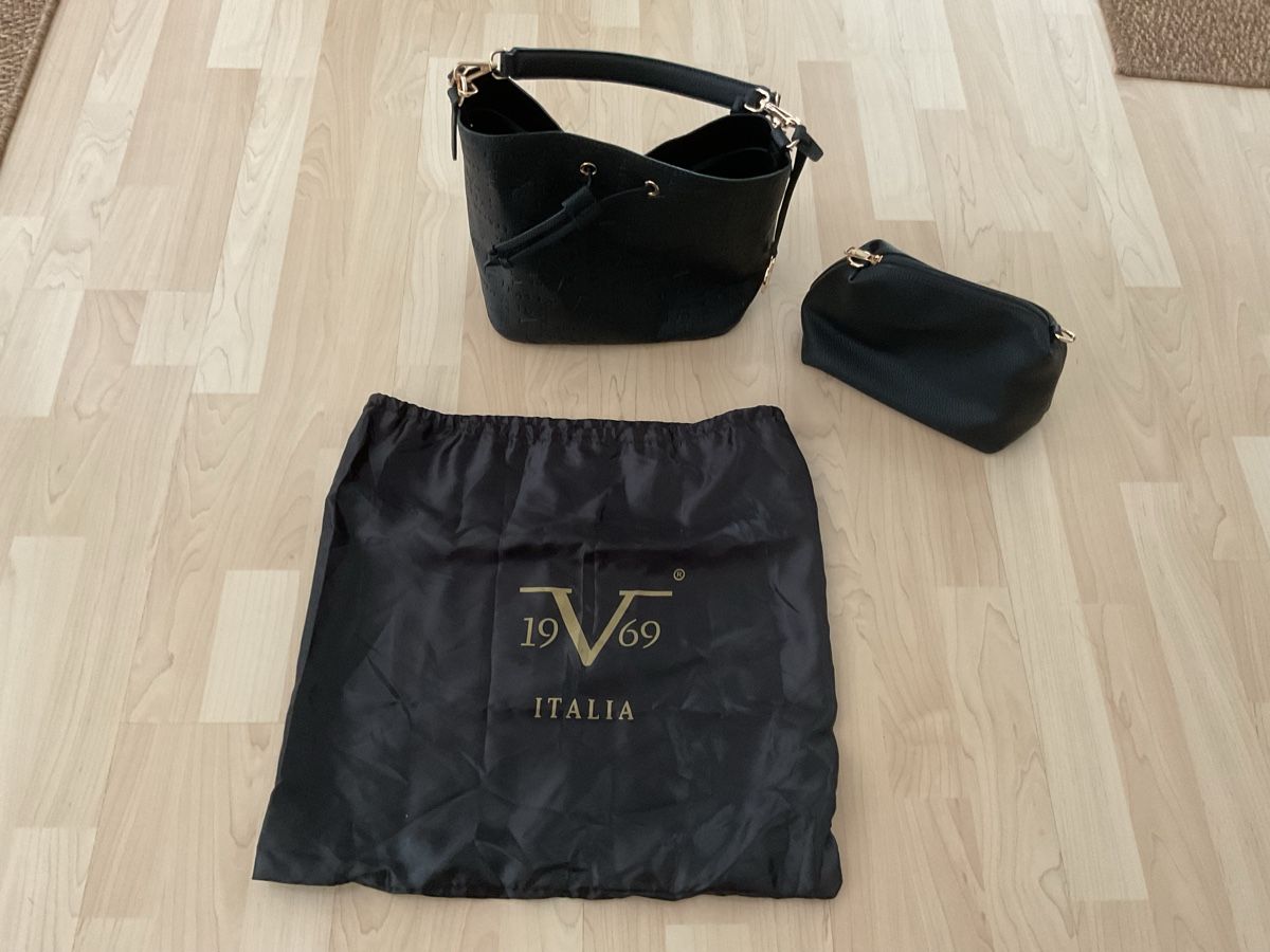 Versace Borse da donna: Versace Damentasche in Schwarz – Nuovo (secondo la descrizione) da Glattpark-Opfikon venduto da Zizzo 3