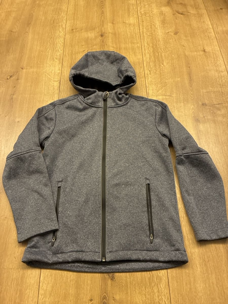 Jacken: Softshelljacke  Grösse 146  – Gebraucht aus Reinach BL von cel_6vz5