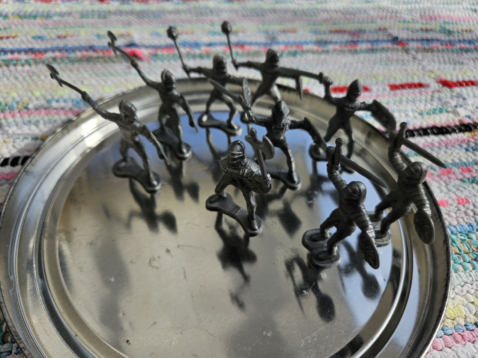 Statuette: 9 Ritterfiguren, Plastik – Usato da Wettingen venduto da Sk8ertomda 1