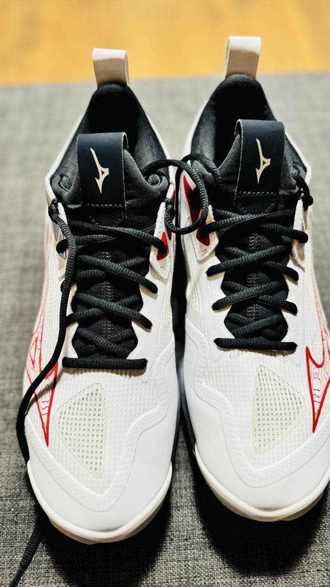 Mizuno Scarpe da uomo: Mizuno Wave Momentum 3, Size 41 – Nuovo (secondo la descrizione) da Kloten venduto da Sourav 1