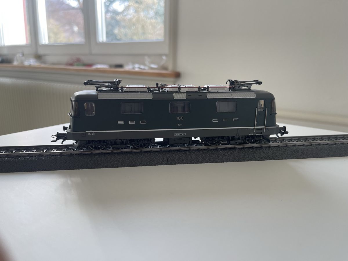 Märklin 37359 SBB Re 4/4 II (Gebraucht) in Thun für CHF 250 – nur ...